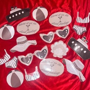 Cruise door/room decor